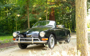 Image 1/65 de Volkswagen Karmann Ghia 1600 (1971)