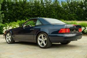 Image 16/50 de Mercedes-Benz SL 500 (1998)