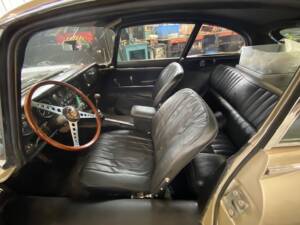 Bild 7/8 von Jaguar E-Type (2+2) (1966)