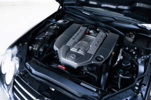 Bild 40/43 von Mercedes-Benz SL 55 AMG (2007)
