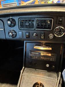 Bild 7/20 von MG MGB GT (1972)