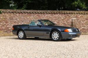 Image 35/50 of Mercedes-Benz 500 SL (1992)