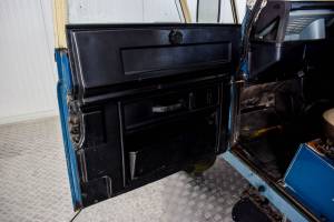 Image 38/48 of Land Rover Defender 110 Turbo Diesel (1984)