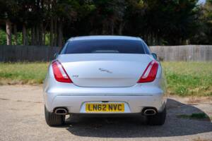 Bild 9/50 von Jaguar XJ 5.0 (2012)