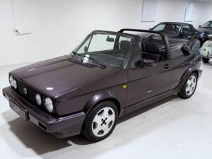 Image 3/22 of Volkswagen Golf Mk I Convertible 1.8 (1993)