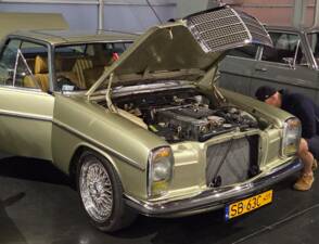 Image 9/9 of Mercedes-Benz 280 CE (1972)