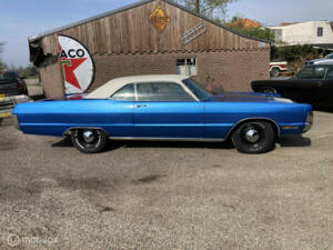 Image 31/44 de Plymouth Sport Fury (1970)