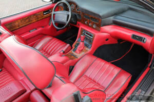 Imagen 42/44 de Aston Martin Virage Volante (1993)