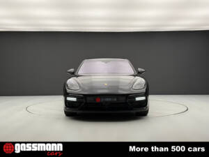 Image 2/15 of Porsche Panamera Turbo (2017)