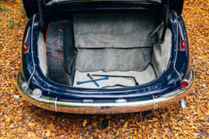 Immagine 114/199 di BMW 502 - 3,2 Litre (1961)