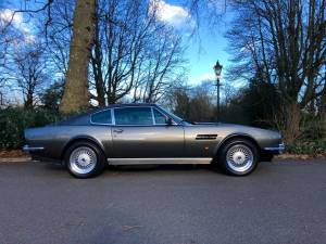 Bild 5/34 von Aston Martin V8 Vantage (1987)