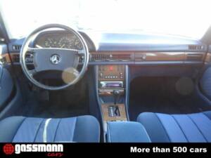 Image 9/15 de Mercedes-Benz 300 SE (1989)