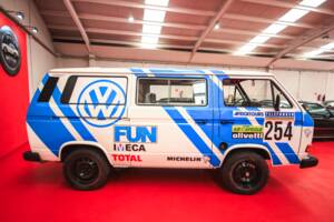 Bild 6/17 von Volkswagen T3 Bus 1.9 (1989)