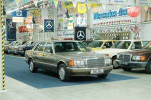 Bild 6/50 von Mercedes-Benz 300 SEL (1986)