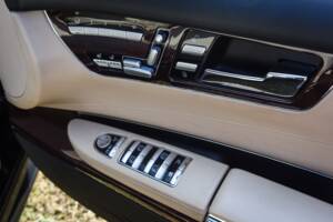 Bild 22/37 von Mercedes-Benz CL 600 (2007)