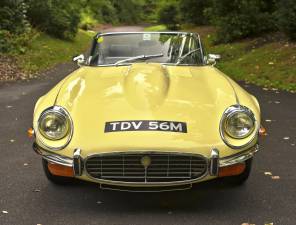 Bild 2/50 von Jaguar E-Type V12 (1974)