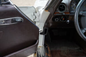 Afbeelding 49/50 van Mercedes-Benz 280 SL (1981)