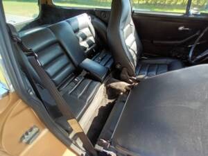 Image 41/73 of Volvo 1800 ES (1972)