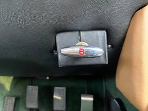 Image 14/50 de Aston Martin DB 4 (1963)