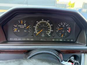 Image 13/27 of Mercedes-Benz E 500 (1994)