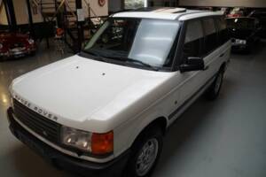 Bild 41/50 von Land Rover Range Rover 4.0 SE (1997)