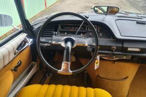 Image 6/13 de Citroën DS 21 Pallas (1969)