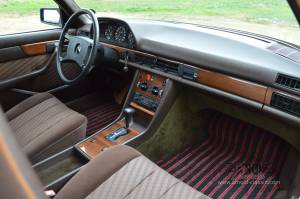 Bild 20/39 von Mercedes-Benz 300 SE (1986)