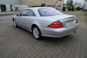 Image 6/14 of Mercedes-Benz CL 500 (2003)