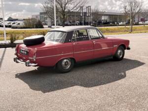 Image 7/53 de Rover 3500 S (1975)