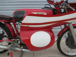 Imagen 3/45 de Moto Morini 175 GT (1958)