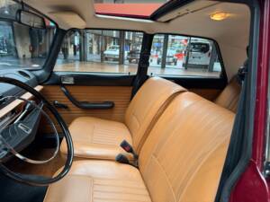 Image 16/36 of Peugeot 404 (1972)