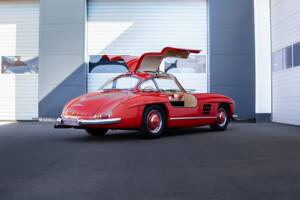 Image 3/49 of Mercedes-Benz 300 SL "Gullwing" (1955)
