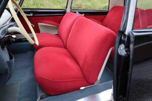Image 20/37 of Citroën ID 19 (1964)