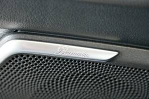 Image 16/50 de Mercedes-Benz V 300 d (2025)