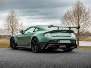 Image 3/65 de Aston Martin Vantage GT8 (2017)