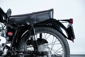 Image 28/50 of Mondial 125 (1961)