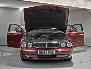 Imagen 15/50 de Jaguar XJR Super V8 (2004)
