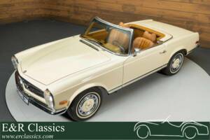 Image 1/19 of Mercedes-Benz 280 SL (1970)