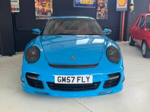 Imagen 2/18 de Porsche 911 Turbo (2007)