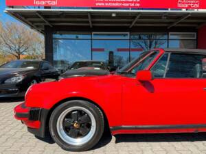 Imagen 21/35 de Porsche 911 Carrera 3.2 (1985)