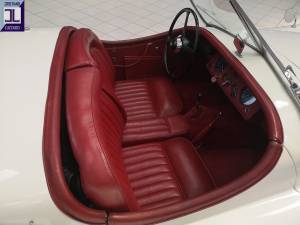 Imagen 21/25 de Jaguar XK 120 OTS (1951)