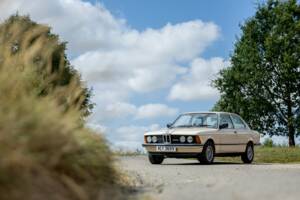 Image 8/48 of BMW 320/6 (1980)