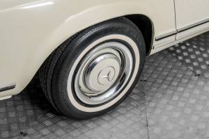 Immagine 35/50 di Mercedes-Benz 230 SL (1964)