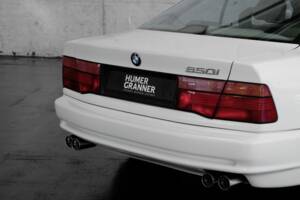 Bild 42/45 von BMW 850i (1990)