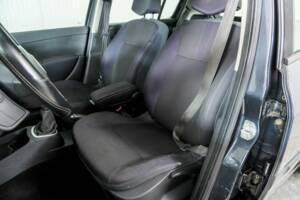 Imagen 7/15 de Renault Clio III 1.4 16V (2006)