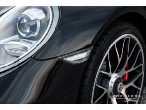 Image 33/47 of Porsche 911 Turbo (2014)