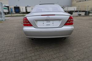 Image 13/14 of Mercedes-Benz CL 500 (2003)