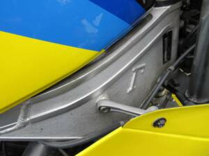 Image 26/43 de Suzuki RG 500 (1987)