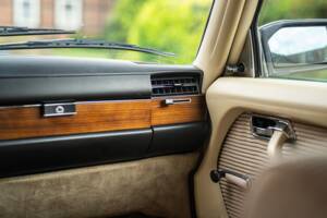 Image 34/81 of Mercedes-Benz 280 SE (1979)