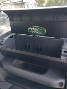 Bild 19/41 von Land Rover Defender 110 (2007)